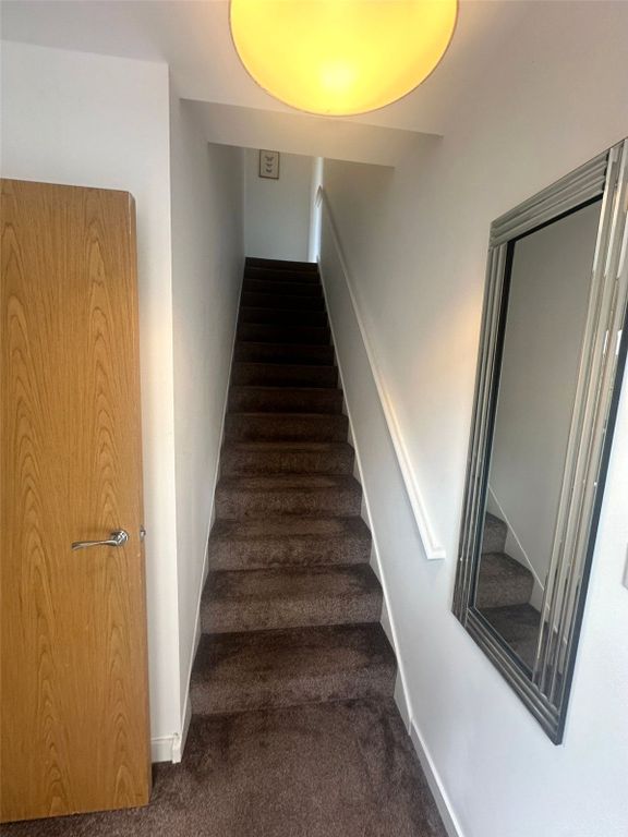 Property photo 3 of 8 Picture No. 05