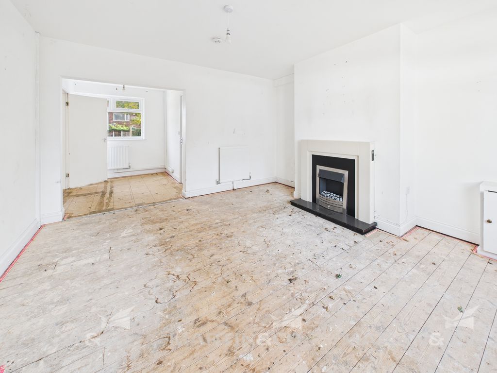 Property photo 3 of 13 Cam02406G0-Pr0532-Still002