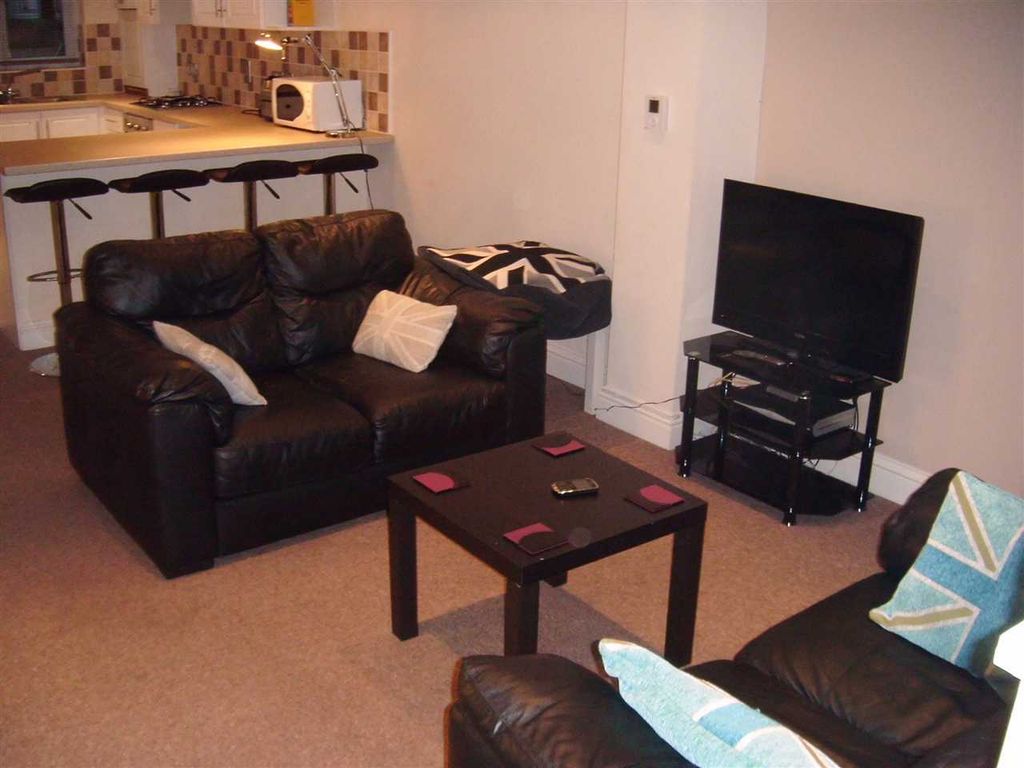 Property photo 3 of 4