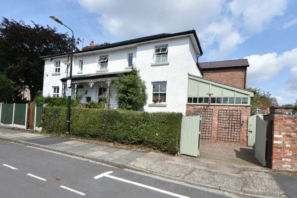 Property photo 3 of 27