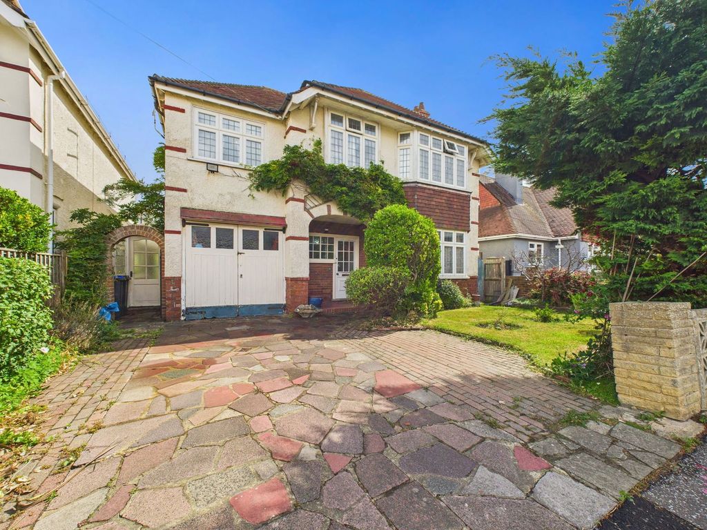 Property photo 1 of 22