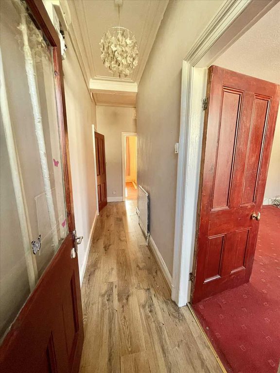 Property photo 2 of 7 Entrance Lobby/Hall