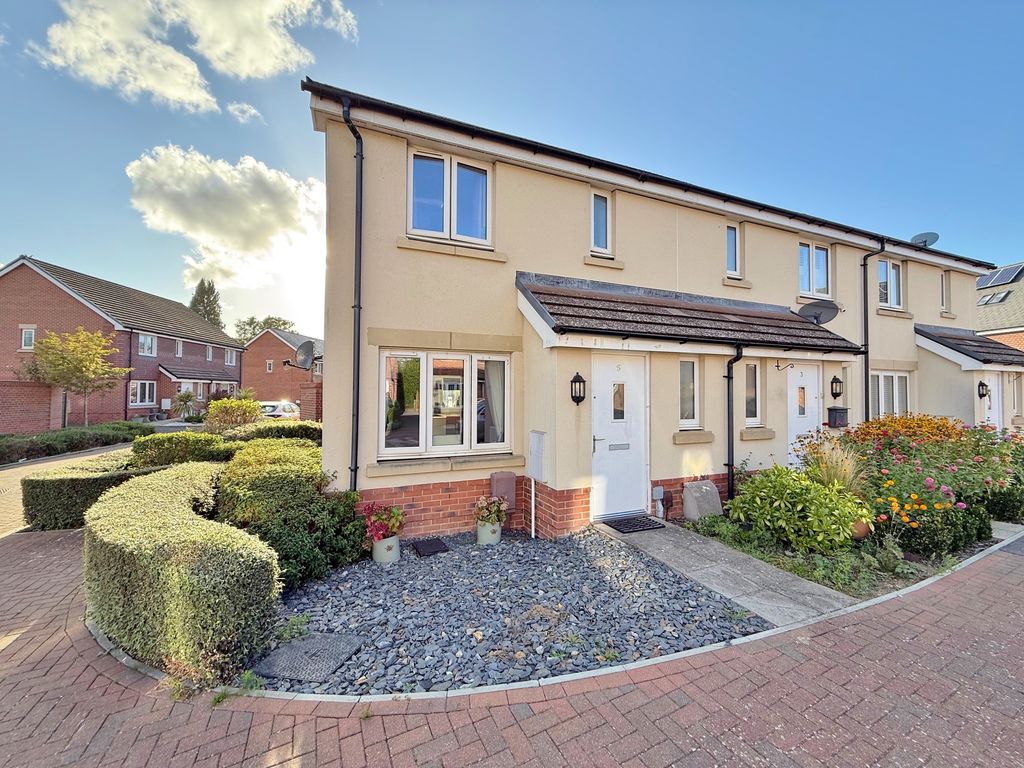 Property photo 1 of 19