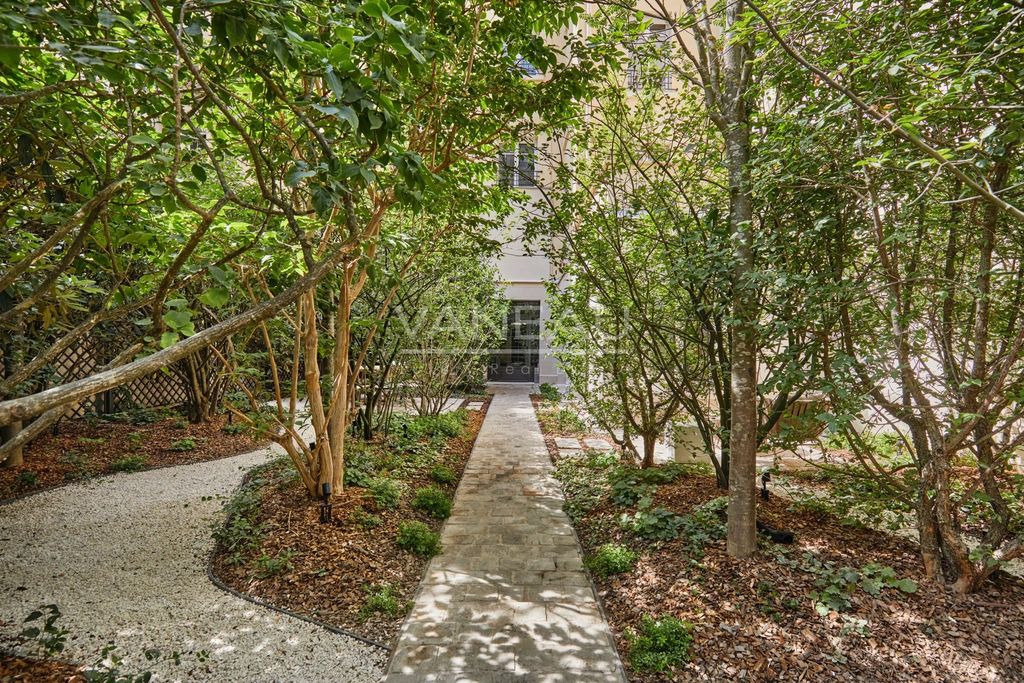 Property photo 3 of 38