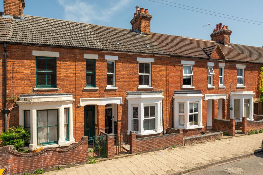 Property photo 1 of 19