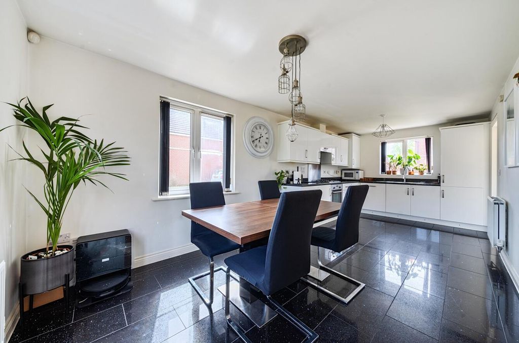 Property photo 3 of 19 Dakota Way 12 (6).Jpg