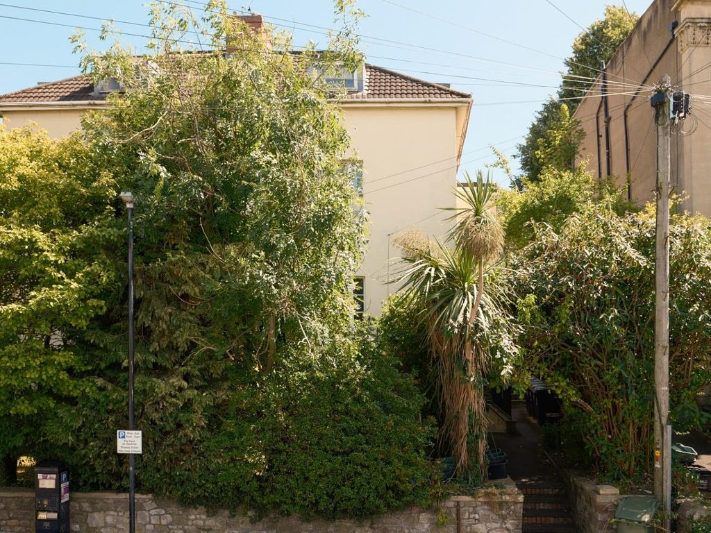 Property photo 2 of 23 Cnr58477 1.Jpg