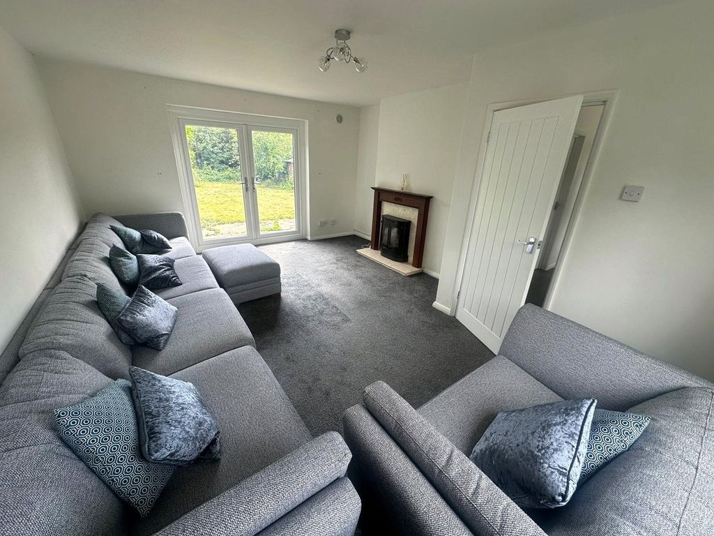Property photo 2 of 18 Picture No. 40