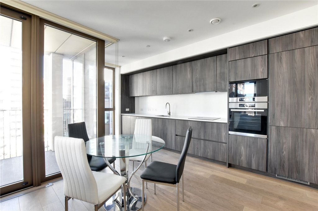 Property photo 3 of 24 Picture No. 22