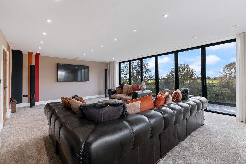 Property photo 2 of 49 49 The Village_Earswick 23_297.Jpg
