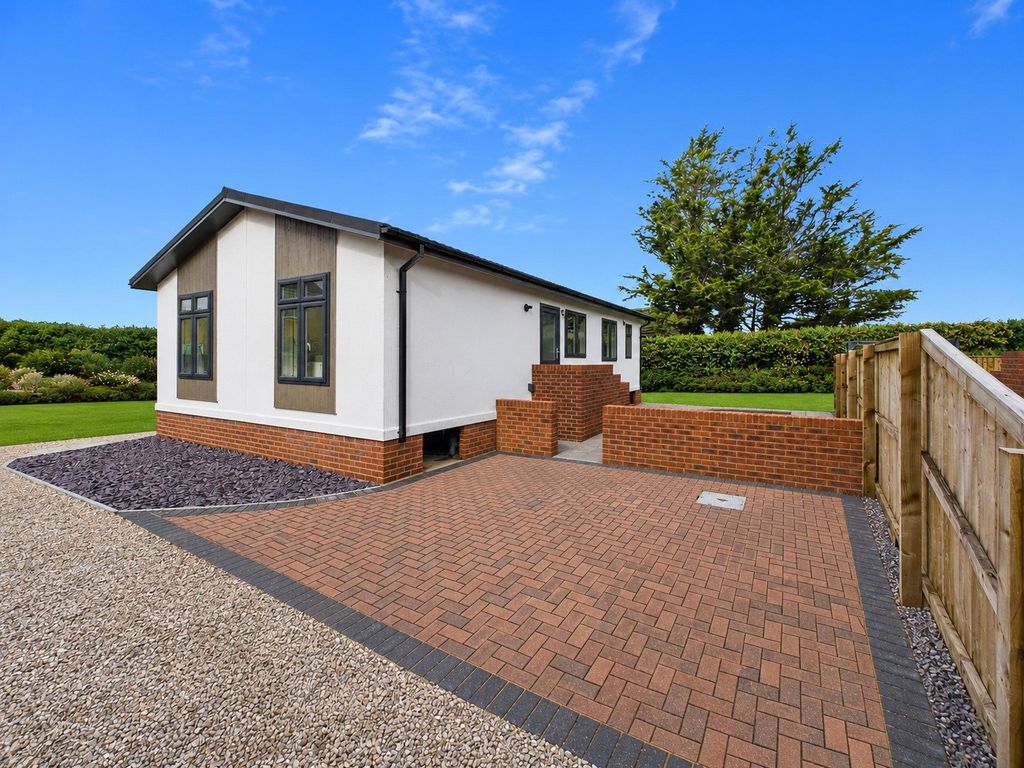 Property photo 1 of 16 Picture No. 44