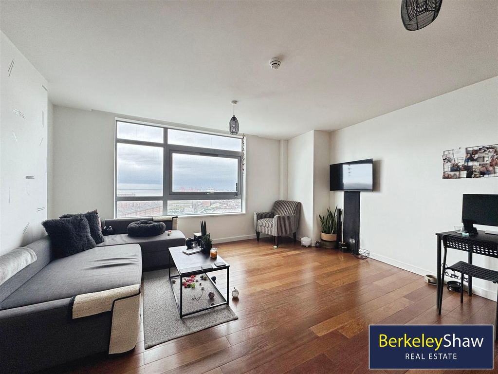 Property photo 3 of 10 Beetham Tower