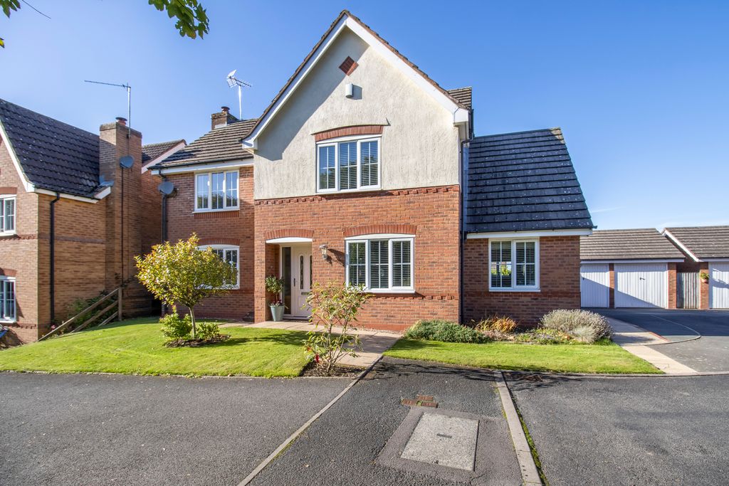 Property photo 1 of 21