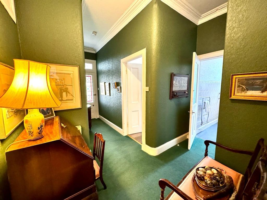 Property photo 3 of 36 Hall