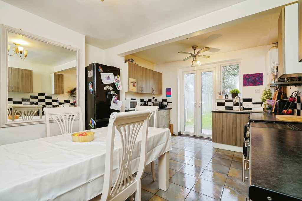 Property photo 2 of 19 Pbox-Img.Jpg