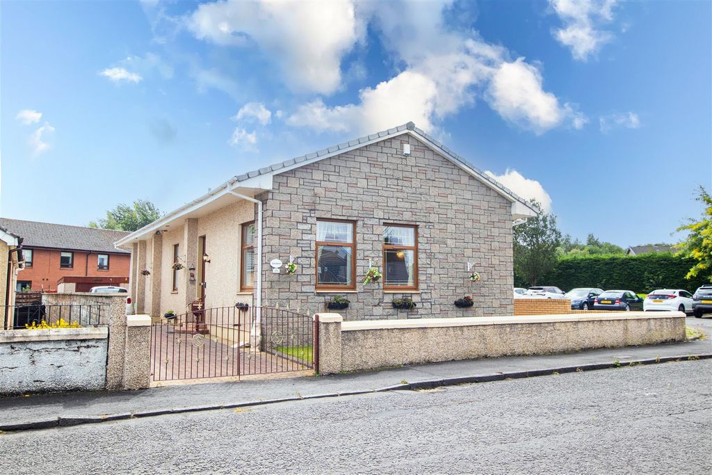 Property photo 1 of 31 External.Front.Jpg