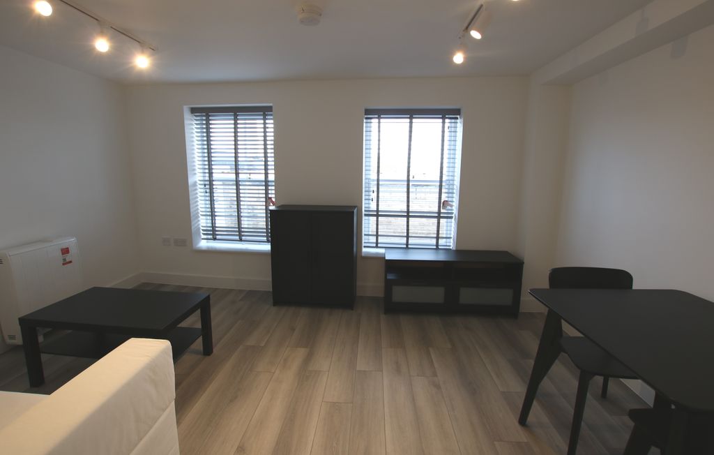 Property photo 2 of 7 5