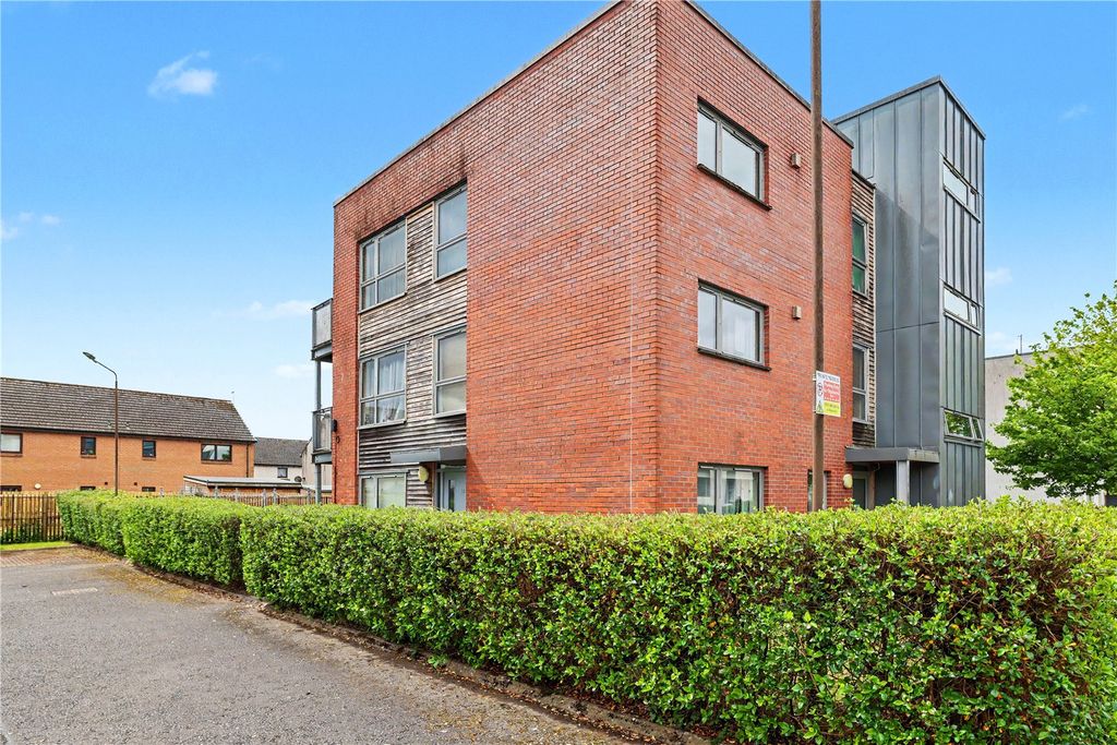 Property photo 1 of 27 Picture No. 05