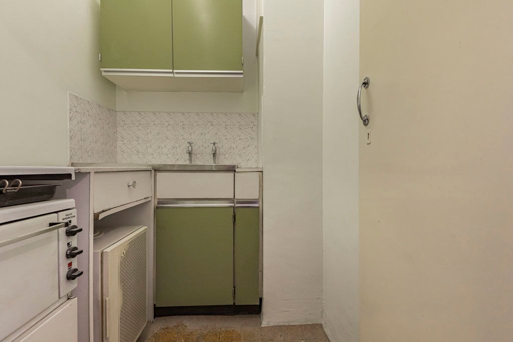 Property photo 3 of 15 Kitchen