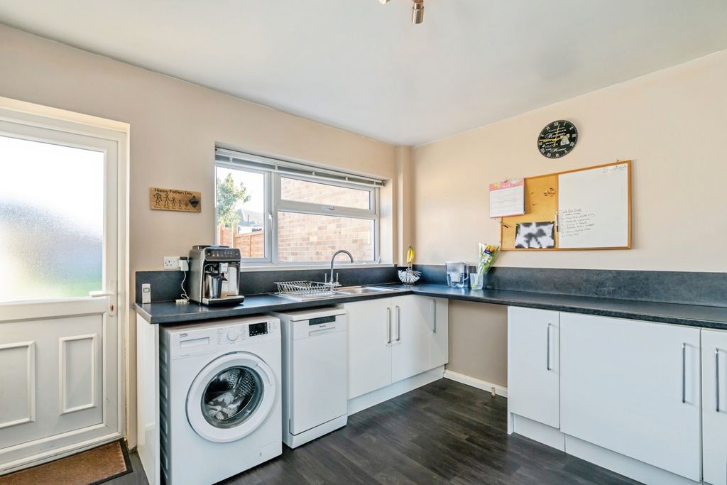 Property photo 2 of 34 Pbox-Img.Jpg