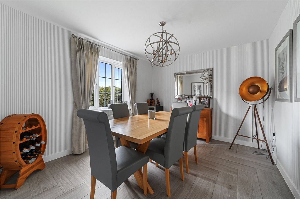 Property photo 3 of 23 Picture No. 49