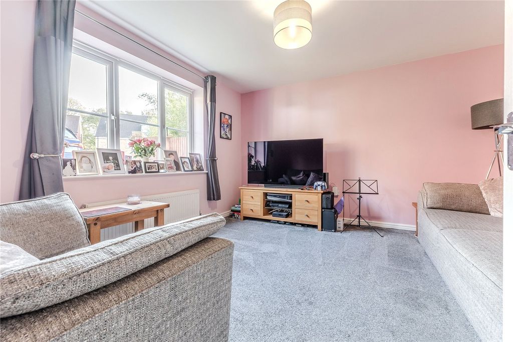 Property photo 2 of 20 Picture No. 15