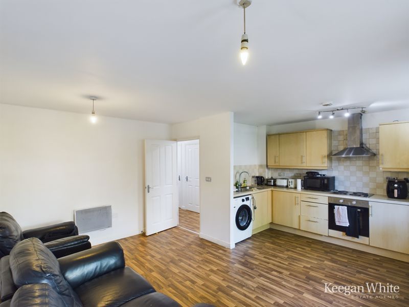 Property photo 3 of 9 Photo 14