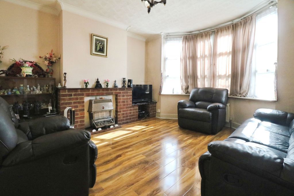 Property photo 2 of 24 Photo 9