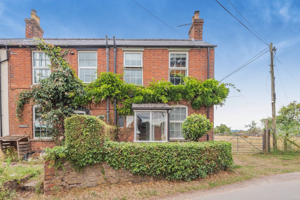Property photo 1 of 30
