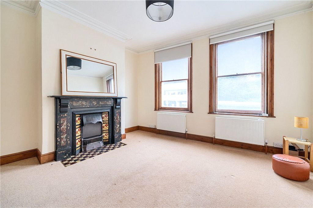 Property photo 2 of 8 Picture No. 03