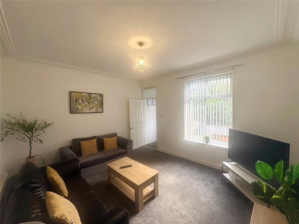 Property photo 2 of 13 Picture No. 04