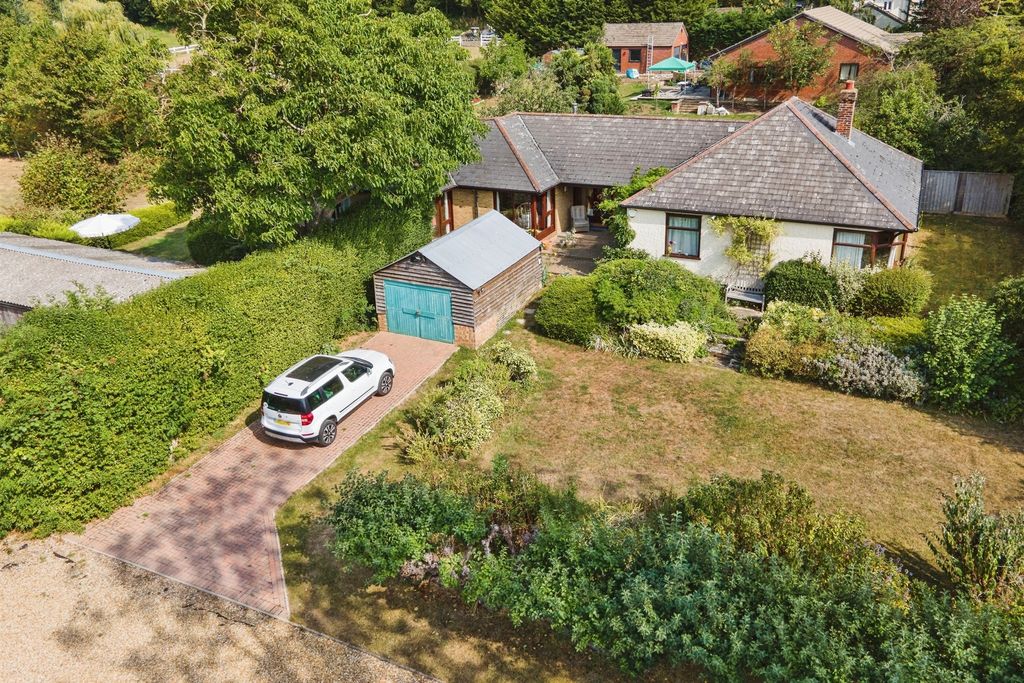 Property photo 1 of 26