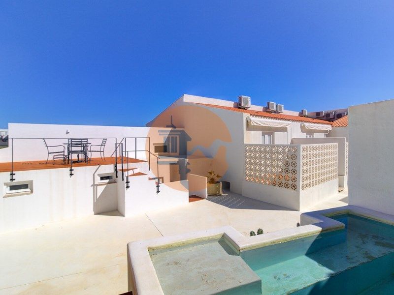 Property photo 3 of 46