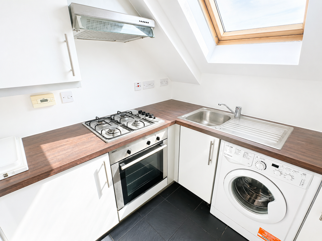 Property photo 2 of 5 Kitchen