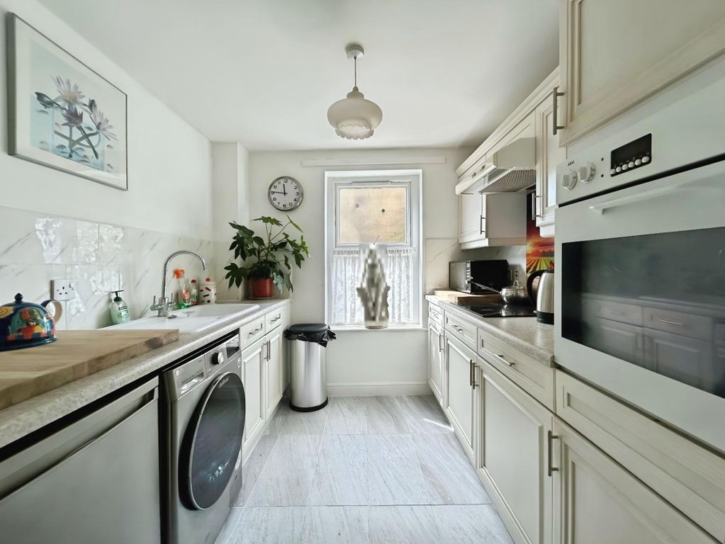 Property photo 3 of 13 Ca6A2162-Kitchen.Jpg