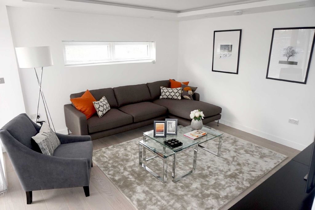 Property photo 3 of 10 5059882