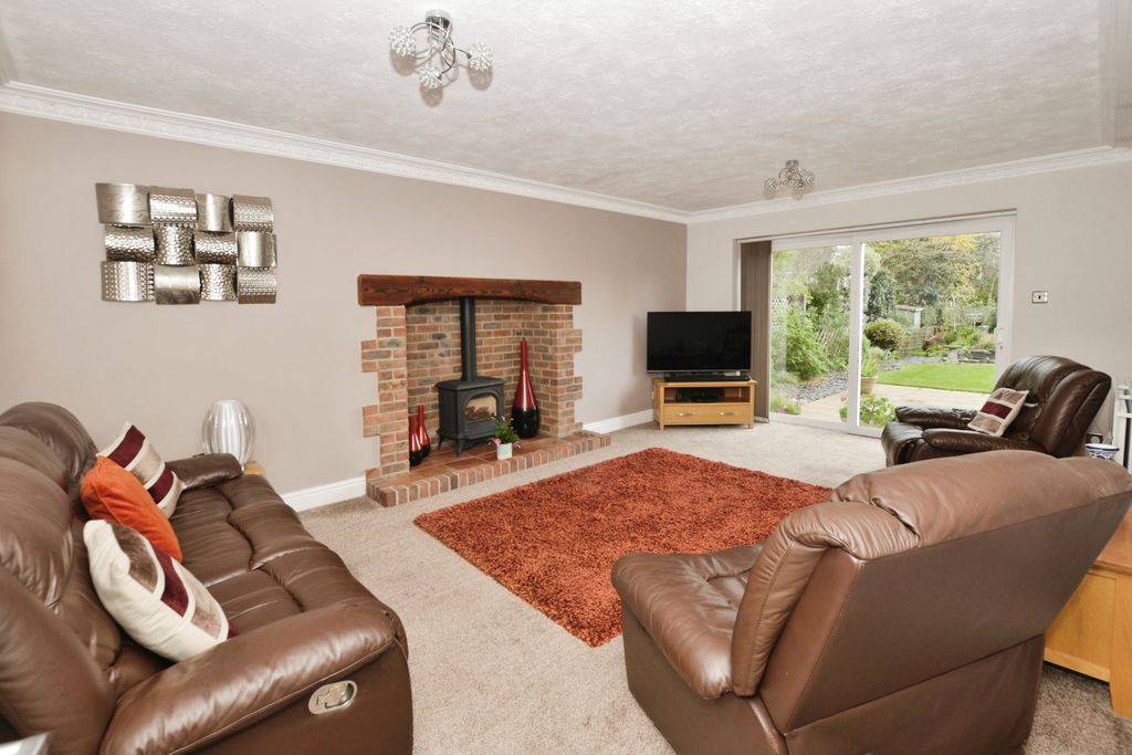 Property photo 2 of 19 Photography