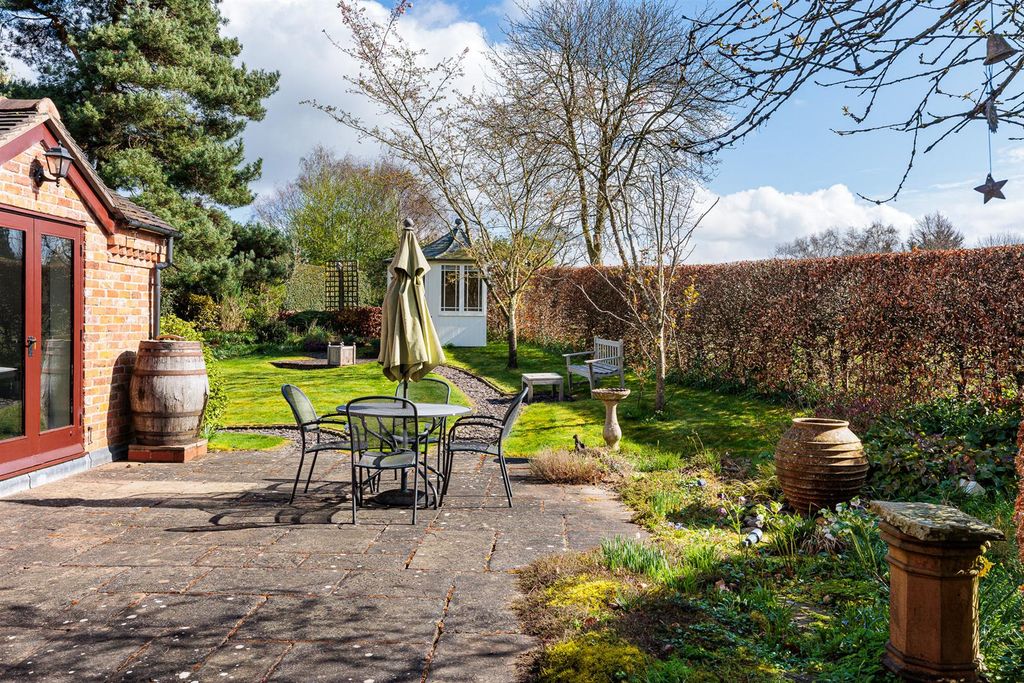 Property photo 2 of 23 36B_Salford_16.Jpg