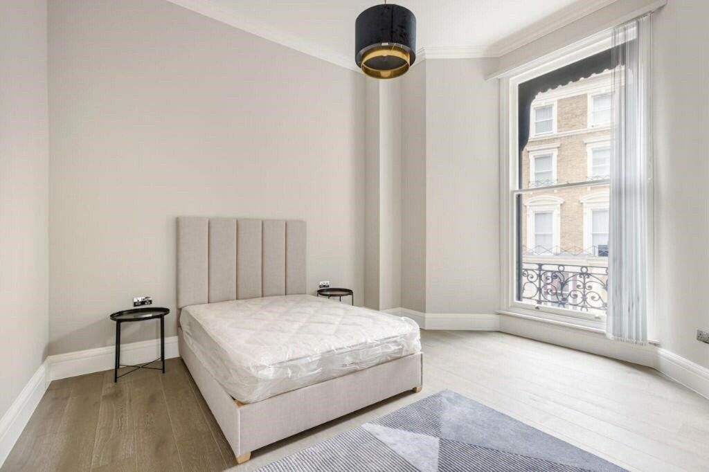 Property photo 3 of 11 Bedroom