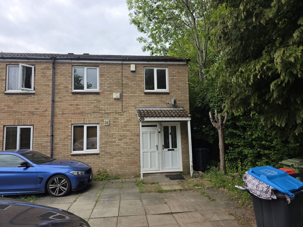 Property photo 1 of 10 A Well Presented Three Bedroom Property