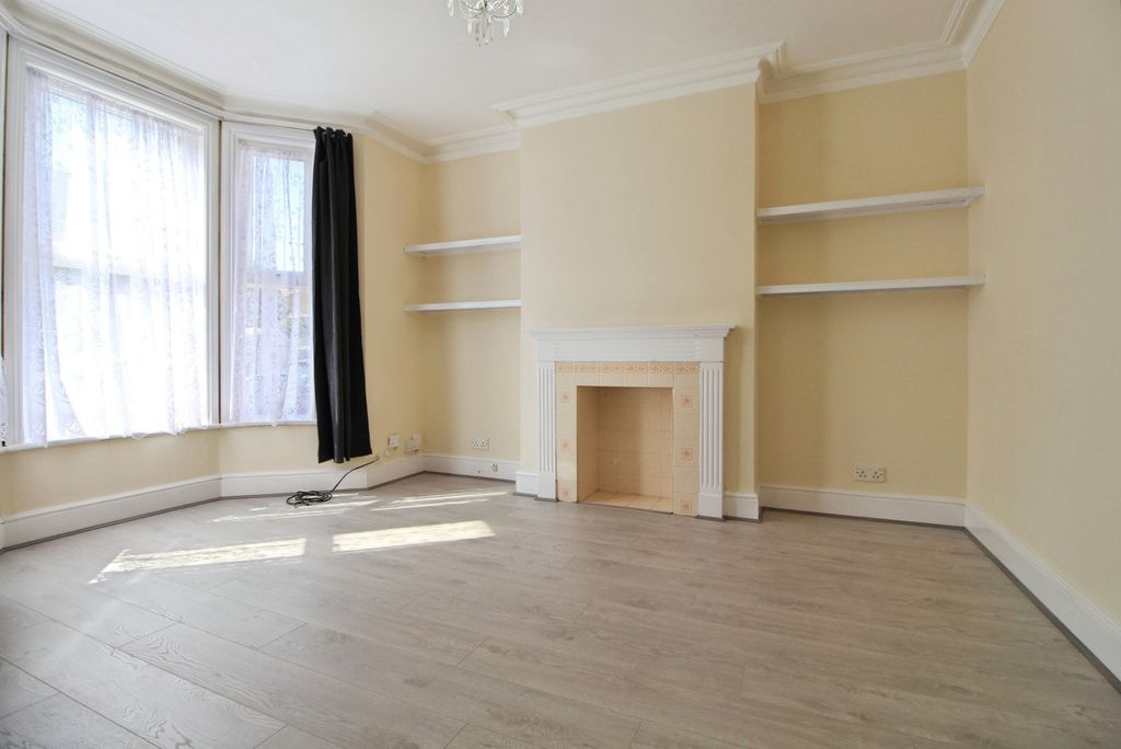 Property photo 2 of 25 Gallery