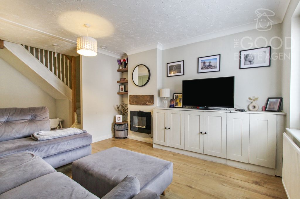 Property photo 2 of 14