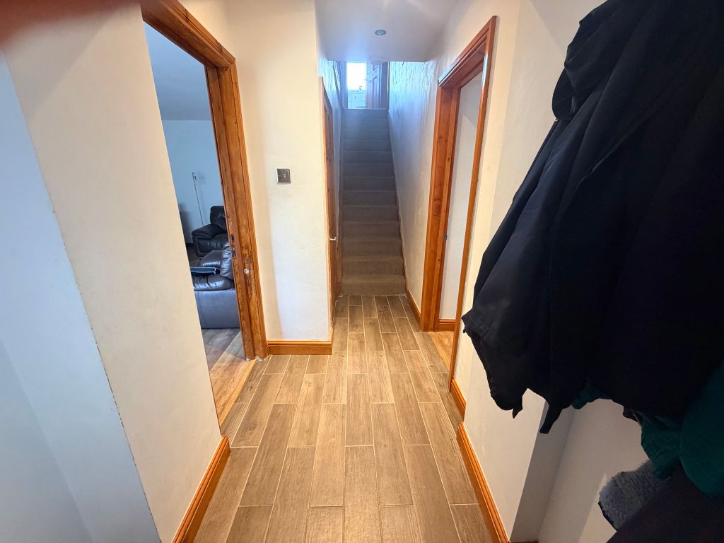 Property photo 3 of 39