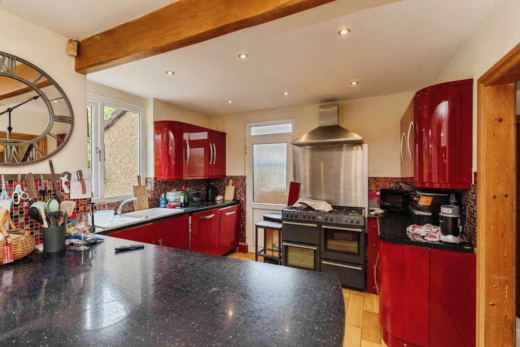 Property photo 2 of 13 Pbox-Img.Jpg