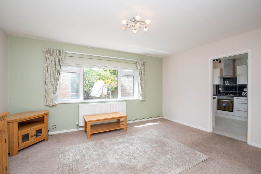 Property photo 1 of 20