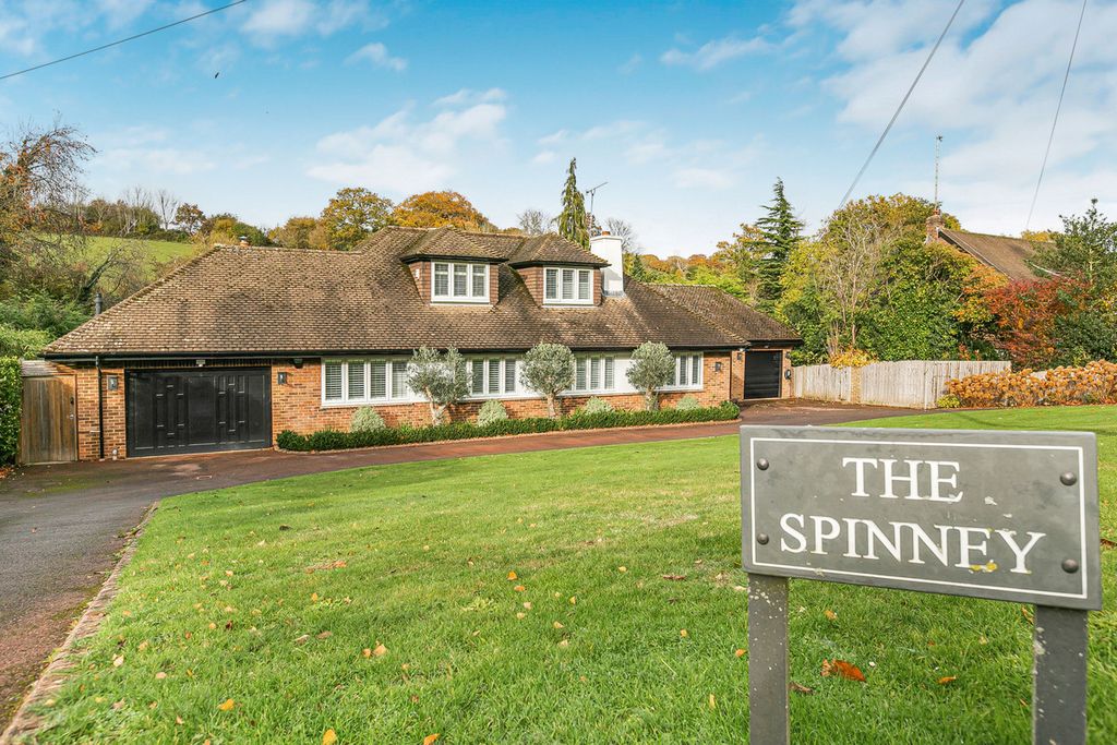 Property photo 1 of 43