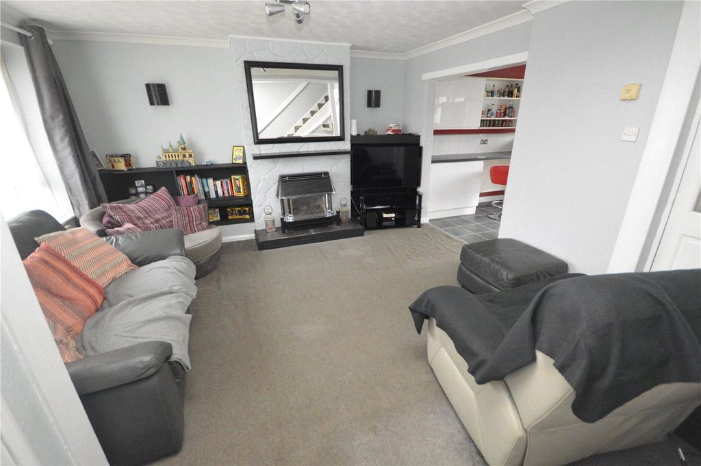 Property photo 2 of 12 Picture No. 01