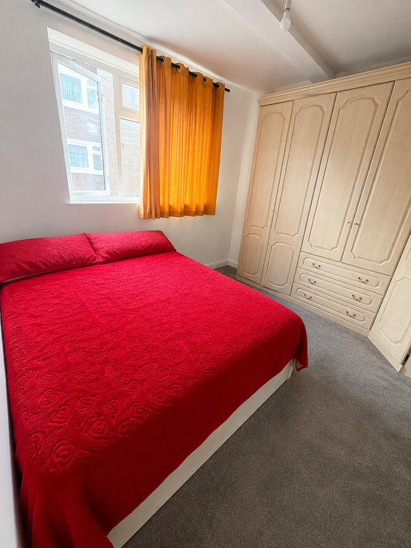 Property photo 1 of 6