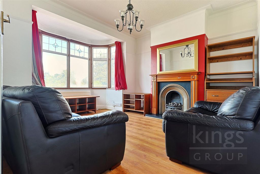 Property photo 2 of 21