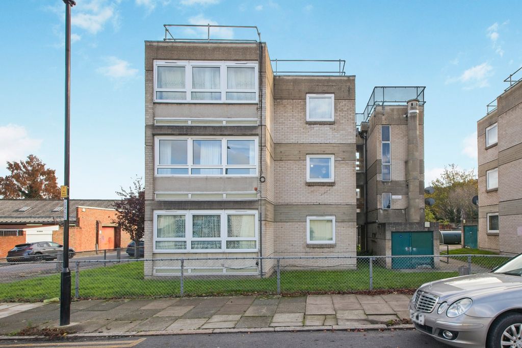 Property photo 1 of 17 Photo